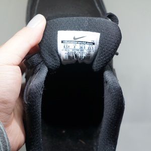 Nike air max kids size 4.5